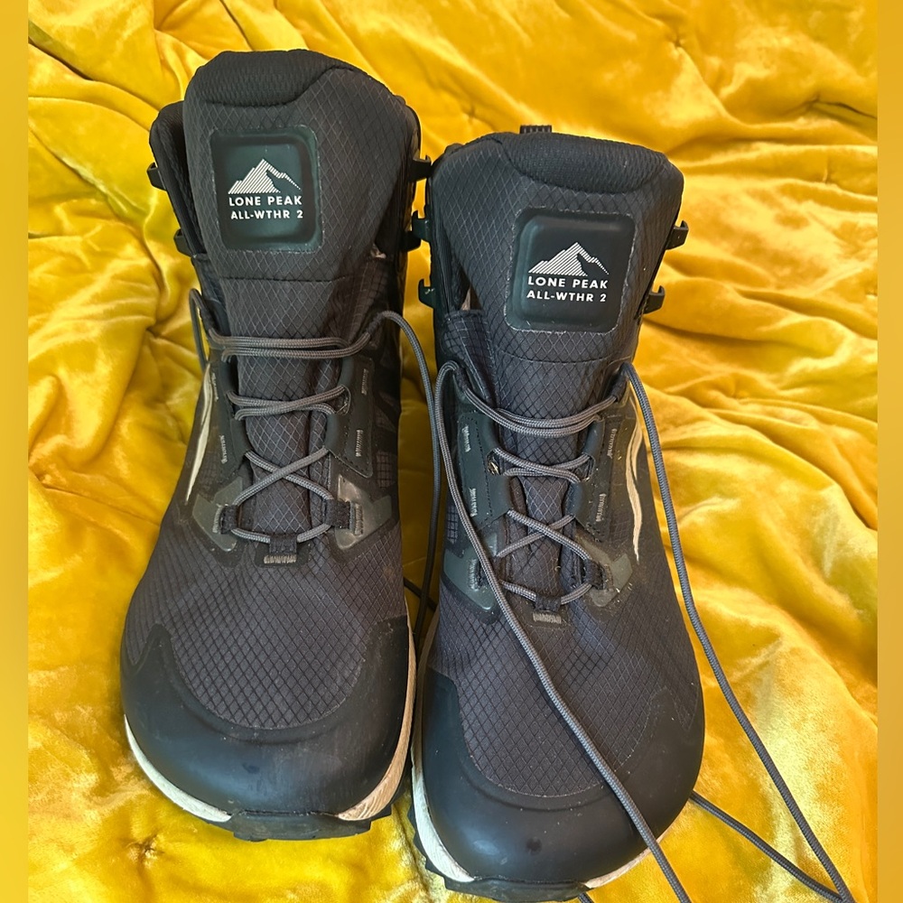 Waterproof ALTRA lone peak all weather Mid 2 Hike boot in size 12 (men’s)